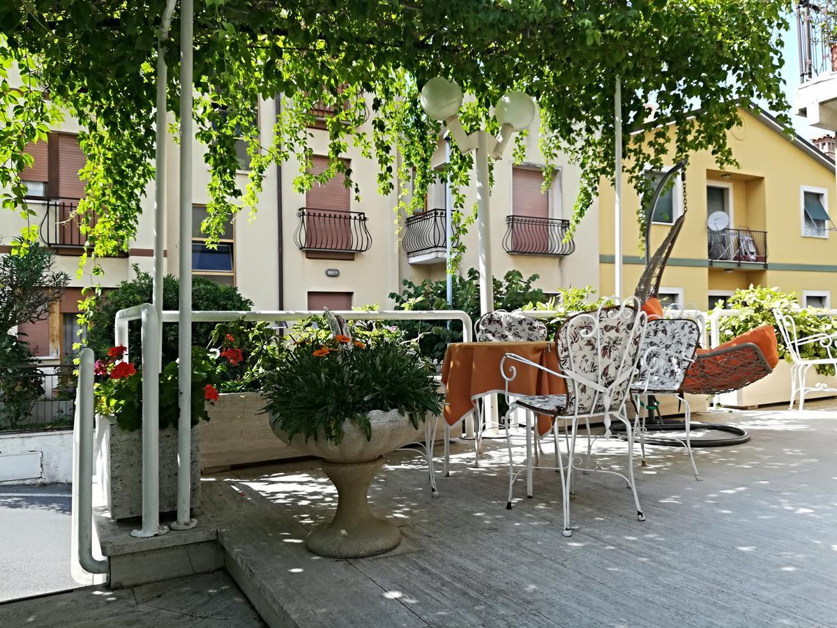 Hotel Saturno Chianciano Terme Exteriér fotografie